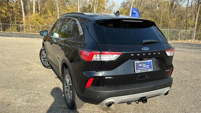 2020 ford escape sel
