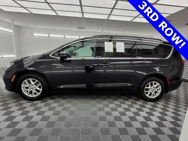 2022 chrysler pacifica touring-l