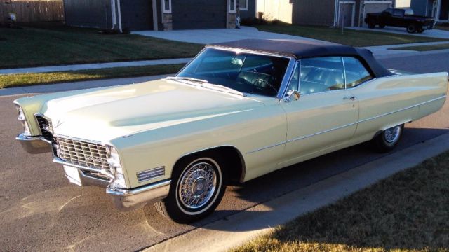 1967 cadillac deville convertible. very nice driver