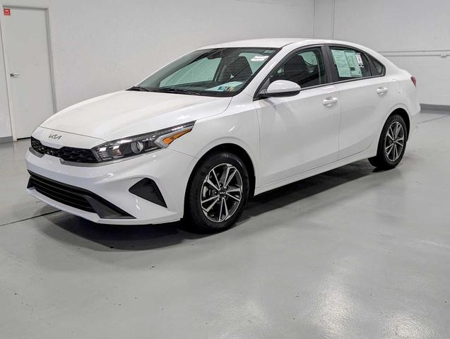 2022 kia forte lxs