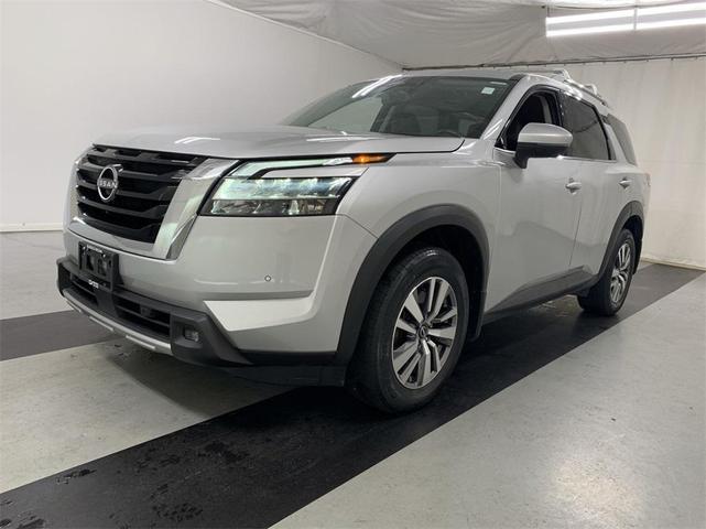 2022 nissan pathfinder sl