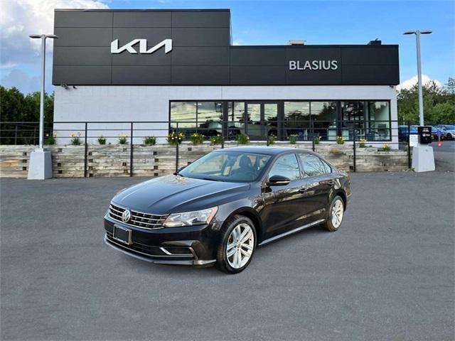 2019 volkswagen passat 2.0t wolfsburg edition