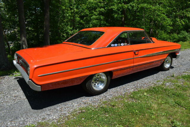 awesome; 445 c.i. / 500+ h.p.; 4-speed; 9"; only 400 miles on new build (video)