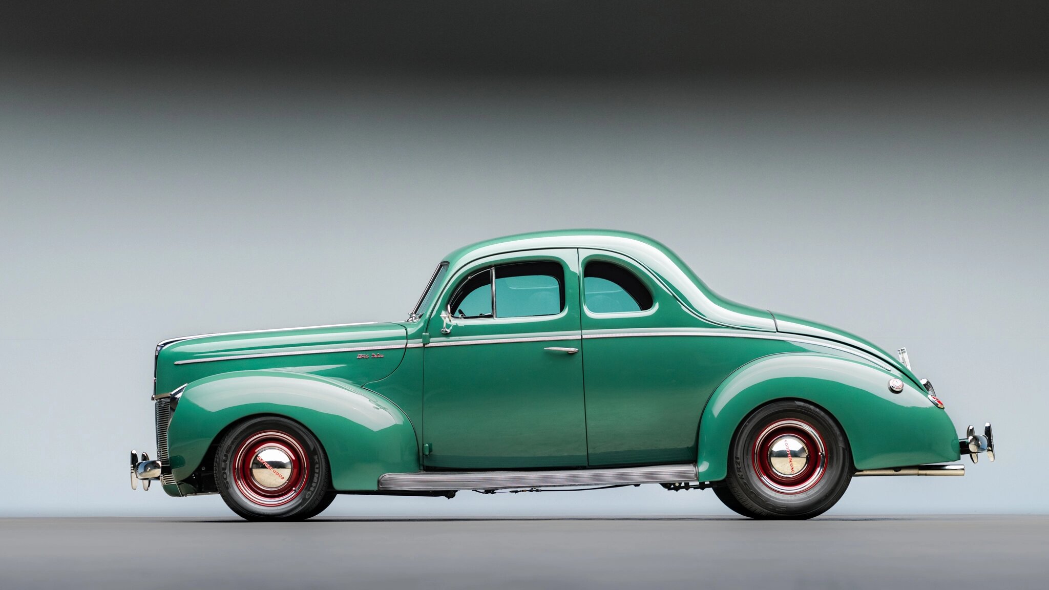 ford deluxe coupe