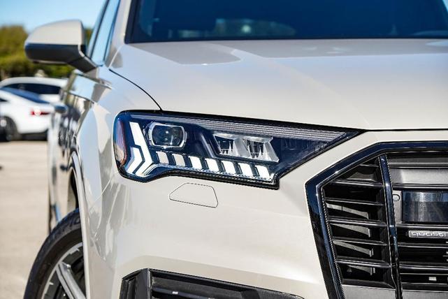 2024 audi q7 45 premium plus