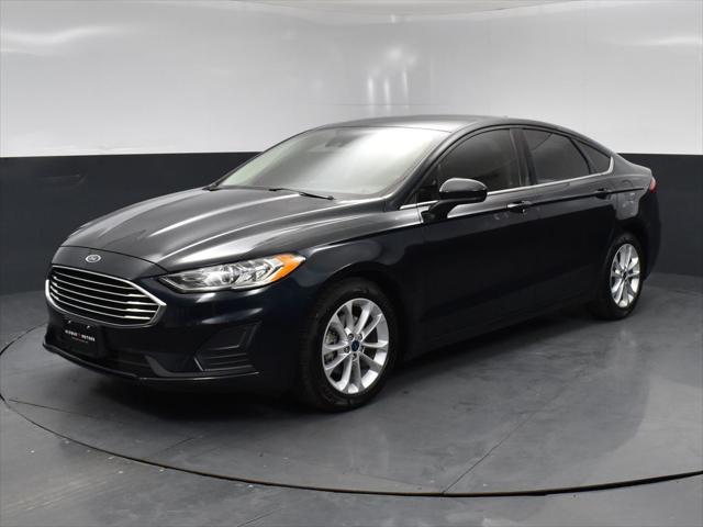 2020 ford fusion se