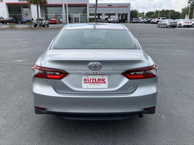 2024 toyota camry le