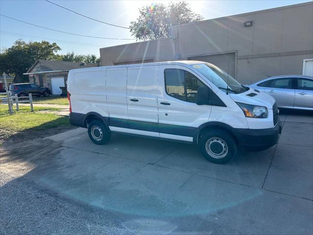 2016 ford transit-250 base