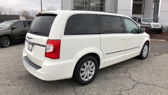 2013 chrysler town and country touring touring 4dr mini-van for sale in danbury, connecticut