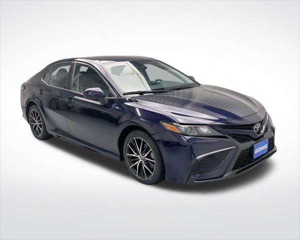 2021 toyota camry se