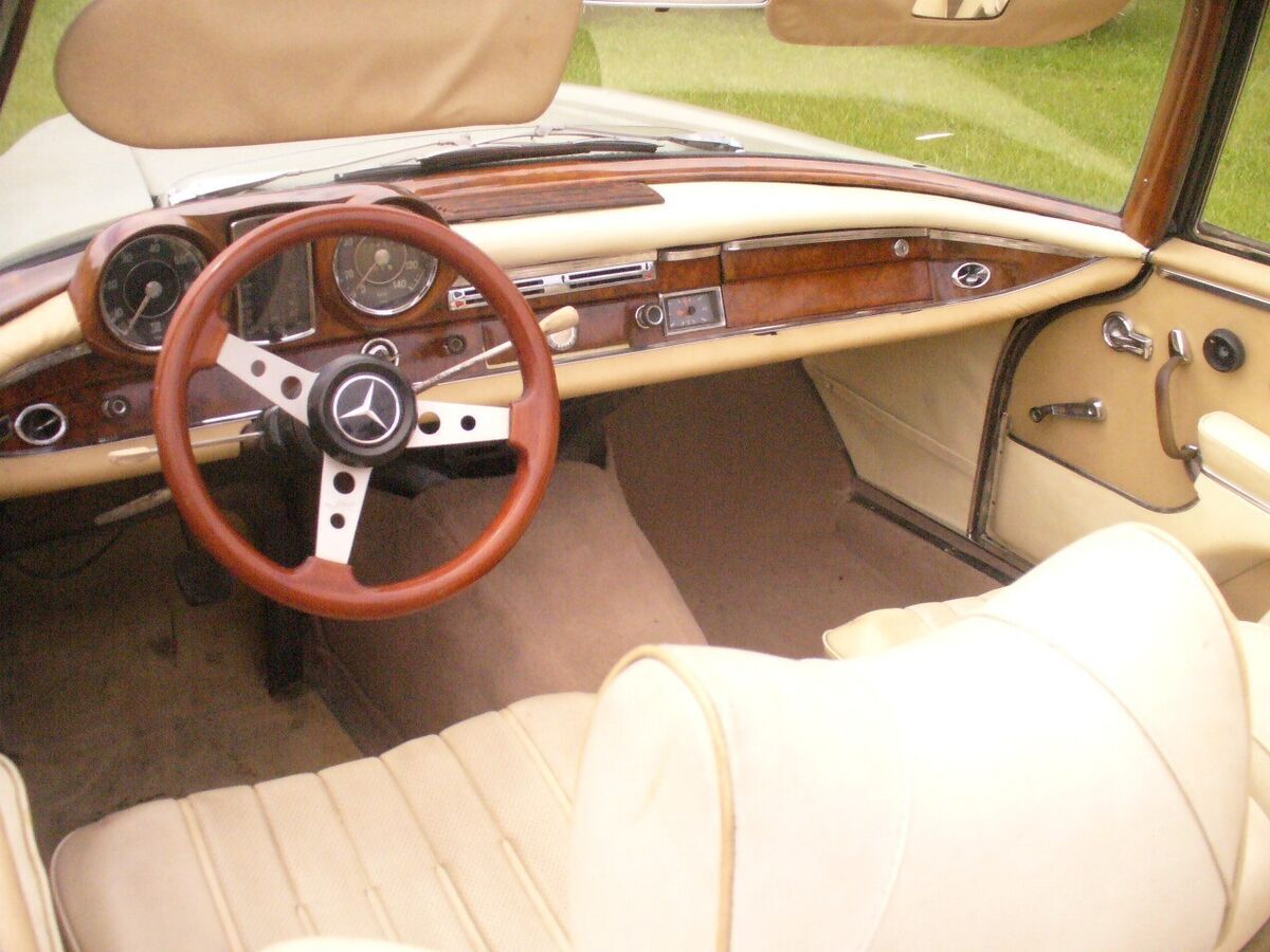 1971 mercedes 280se,3.5 cabriolet clone