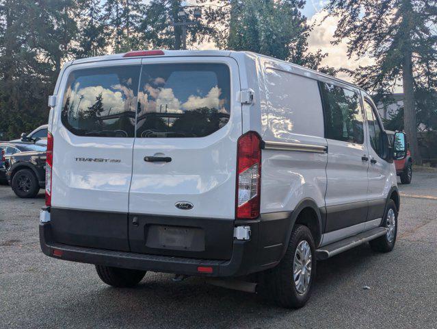 2022 ford transit-250 base