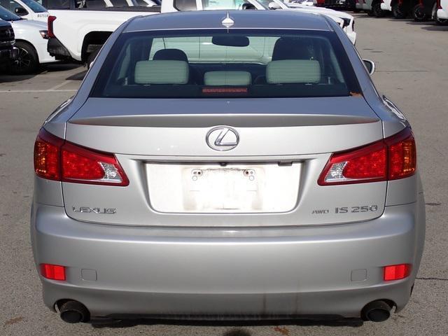 2010 lexus is 250 base