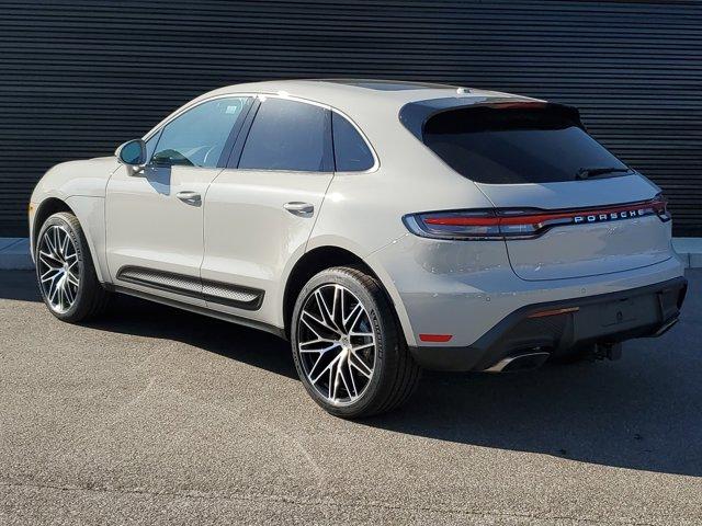 2024 porsche macan