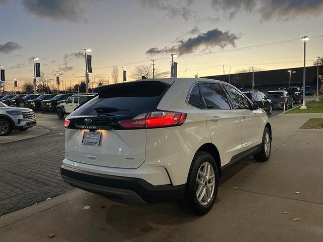 2022 ford edge sel