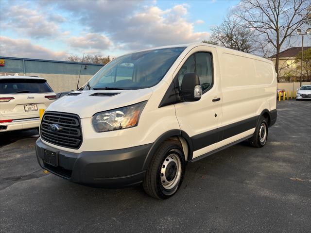 2018 ford transit-150 base