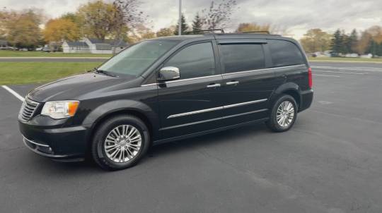 2016 Chrysler Town & Country