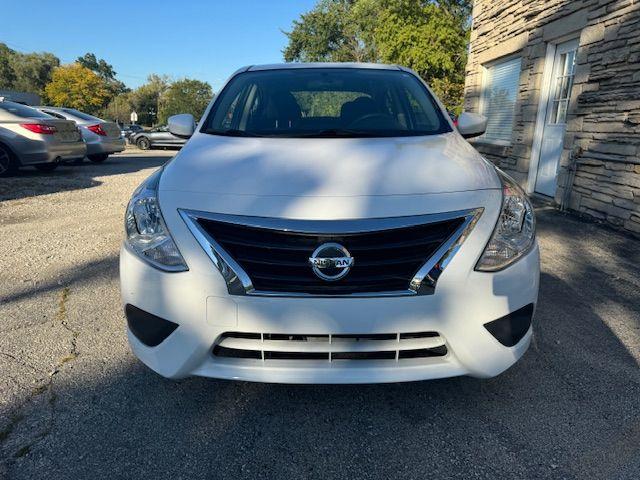 2015 nissan versa sv