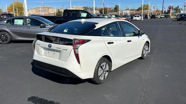 2016 toyota prius four