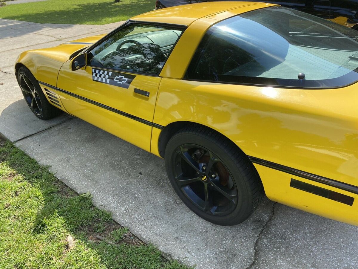 1994 chevrolet corvette hatchback yellow rwd automatic