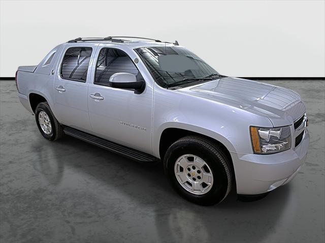 2013 chevrolet avalanche ls
