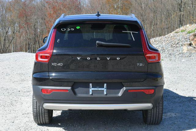 2020 volvo xc40 t5 momentum