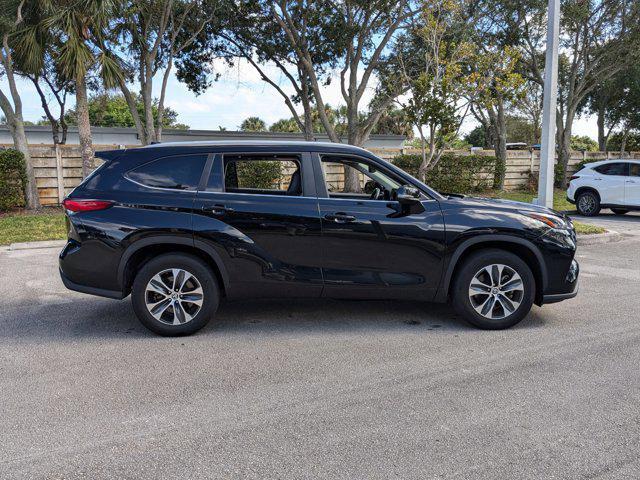 2023 toyota highlander xle