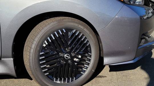 2024 Nissan Leaf