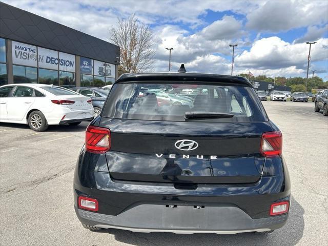 2022 hyundai venue se