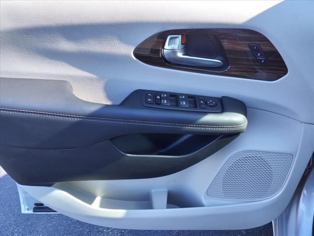 2023 chrysler pacifica limited