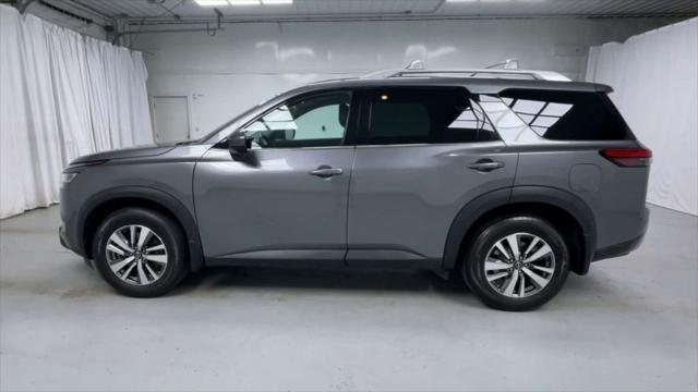 2022 nissan pathfinder sl 4wd