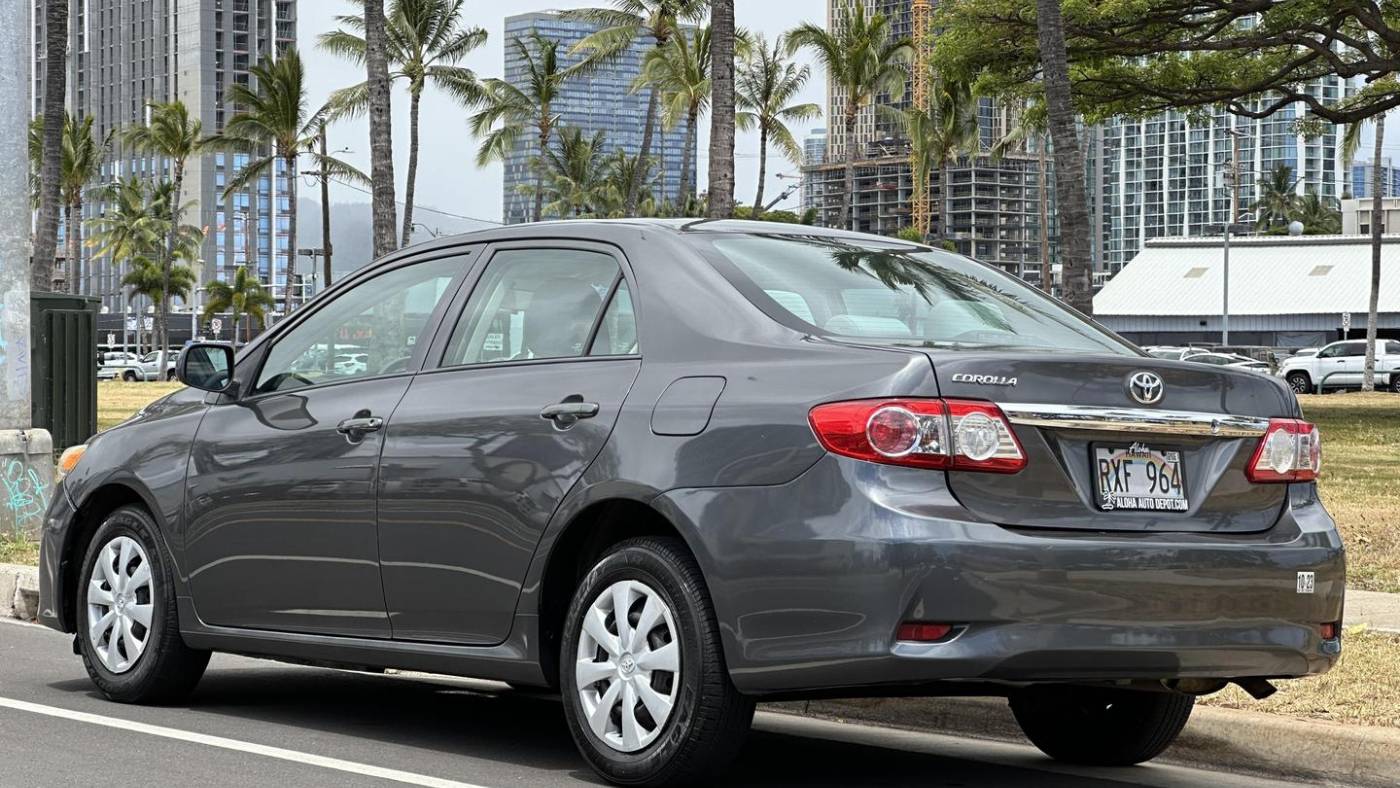 2013 toyota corolla l