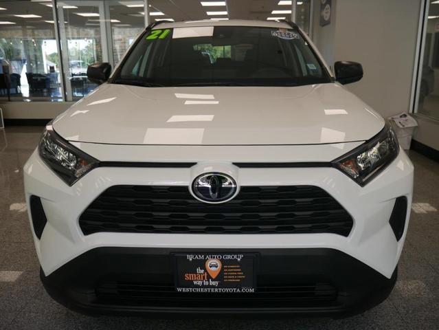 2021 toyota rav4 le