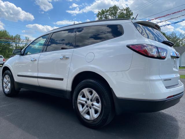 2017 chevrolet traverse ls