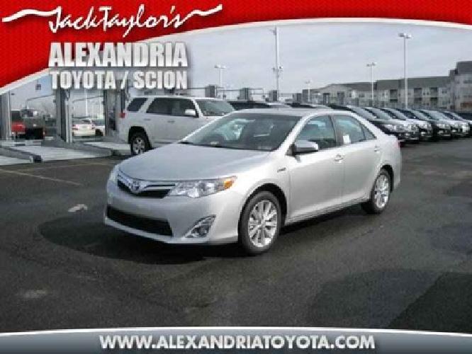 2014 toyota camry hybrid xle in alexandria, va