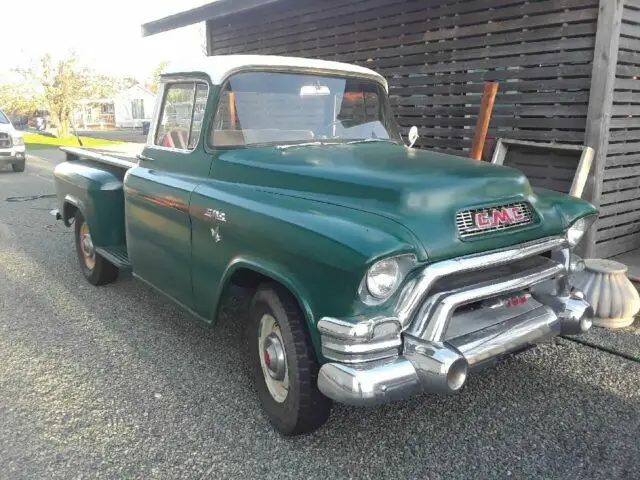 7' medium bed, oem original. nice truck!!