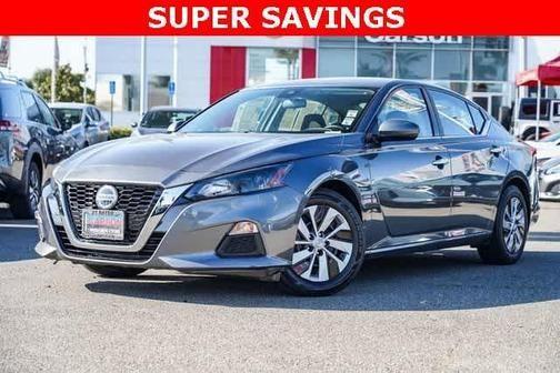 2022 nissan altima