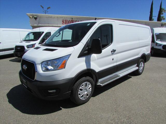 2022 ford transit-250 base