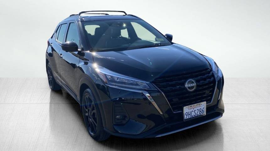 2023 nissan kicks sr