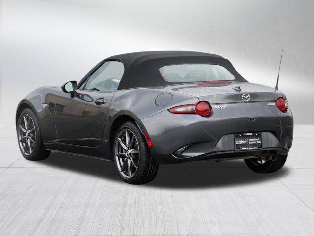 2019 mazda mx-5 miata grand touring
