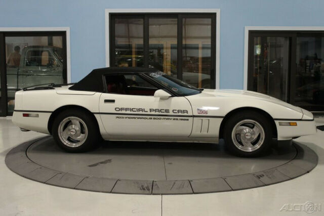 1986 indy 500 pace car used 5.7l v8 16v rwd