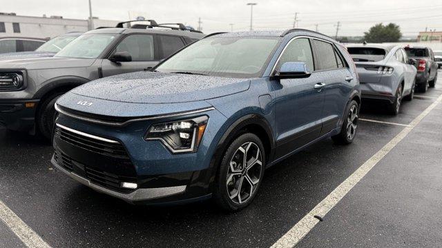 2023 kia niro plug-in hybrid sx touring