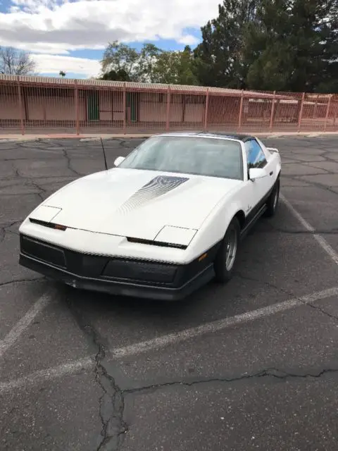 1983 pontiac trans am daytona