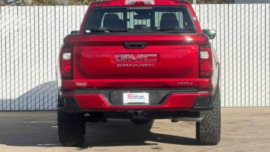 2024 GMC Canyon
