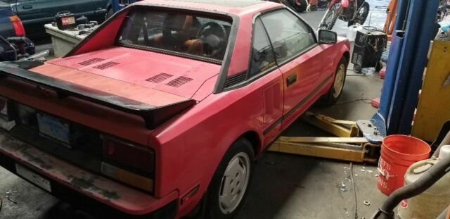 1985 toyota mr2 72,000 miles 5 speed, cranks over but does not start no reserve