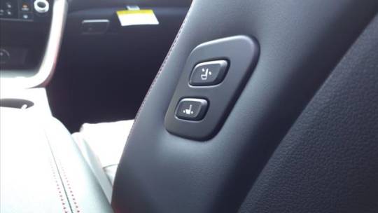 2025 Genesis G70