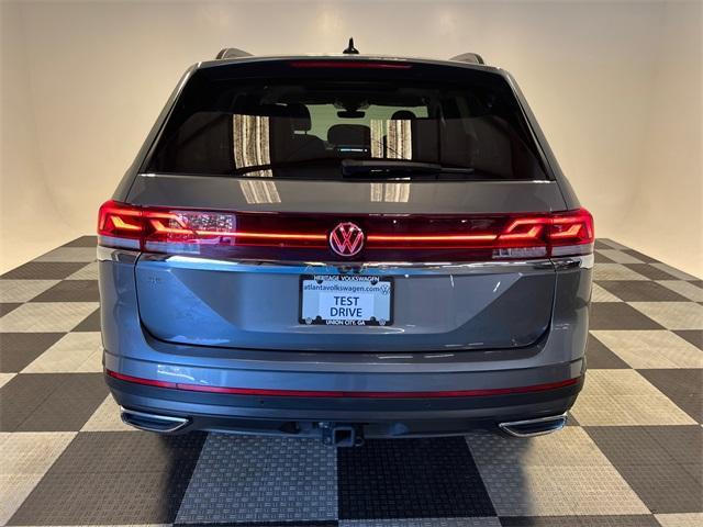 2024 volkswagen atlas 2.0t se w/technology