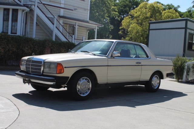 1979 mercedes 300cd sunroof coupe, original paint, rust free diesel