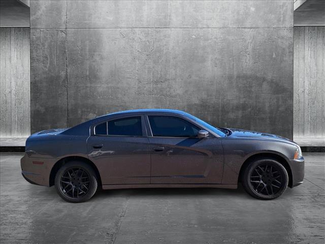 2014 dodge charger se