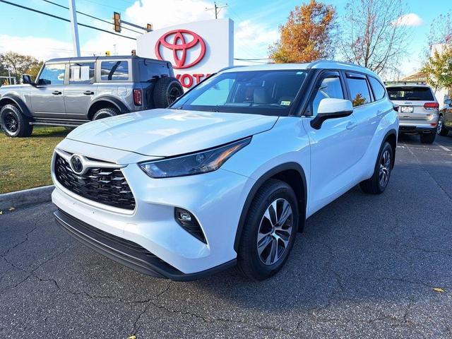 2023 toyota highlander xle